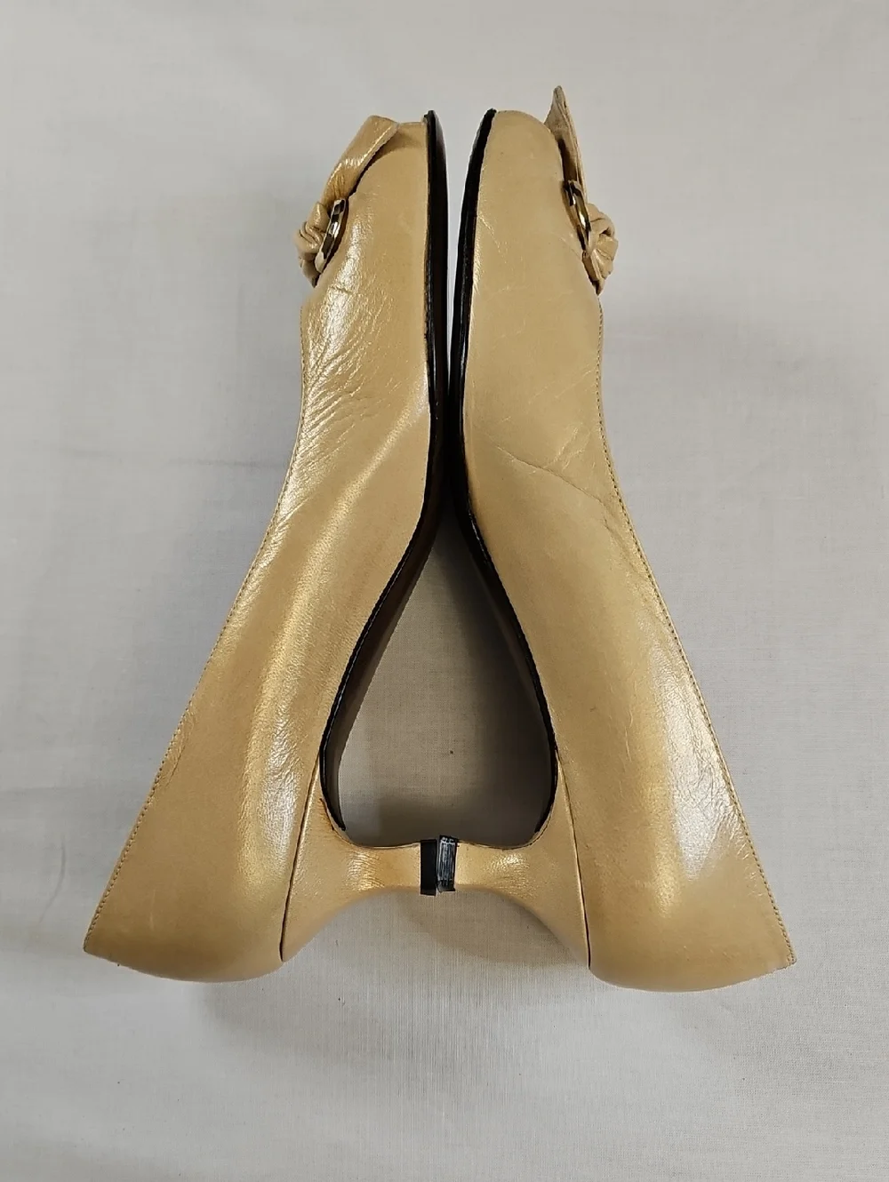 Stuart Weitzman Peep Toe Kitten Heels, Tan, Size 8